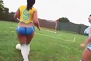 Collecting Nuts: Futbol (Soccer compilation)