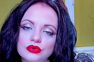 red lips fetish for your holidays
