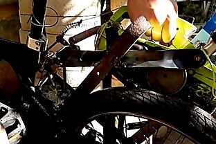 Test vélo tronconneuse boosté a fond