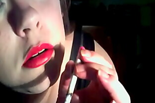 BBW UK Slut Tina Snua Chain Smokes 2 120 Cigarettes