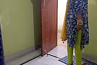 indian sasur ne apni bahu ko dard k bahane choda!!