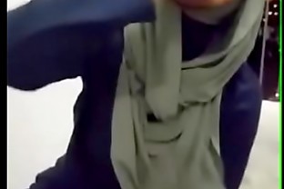 malay girl blowjob for bf