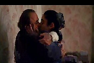 لب دادن گلشیفته فراهانی به دو مرد - Golshifteh Farahani French Kiss